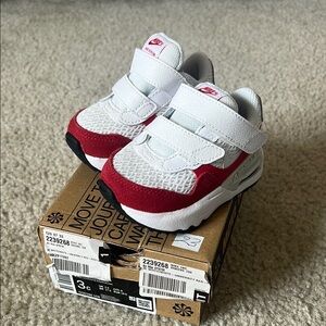 Nike AIR MAX SYSTM
Kids – White/White-university Red-photon Dust